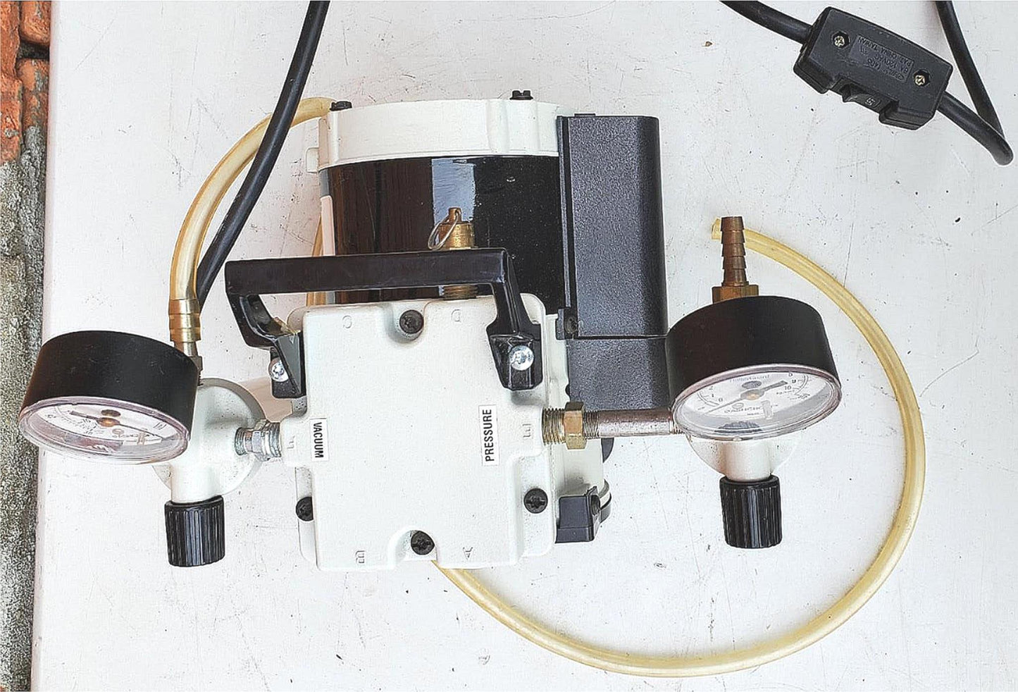 RIETSCHLE THOMAS 2545B-01 DRY VACUUM PUMP 100% WARRANTY WATCH VIDEO  FREE SHIP