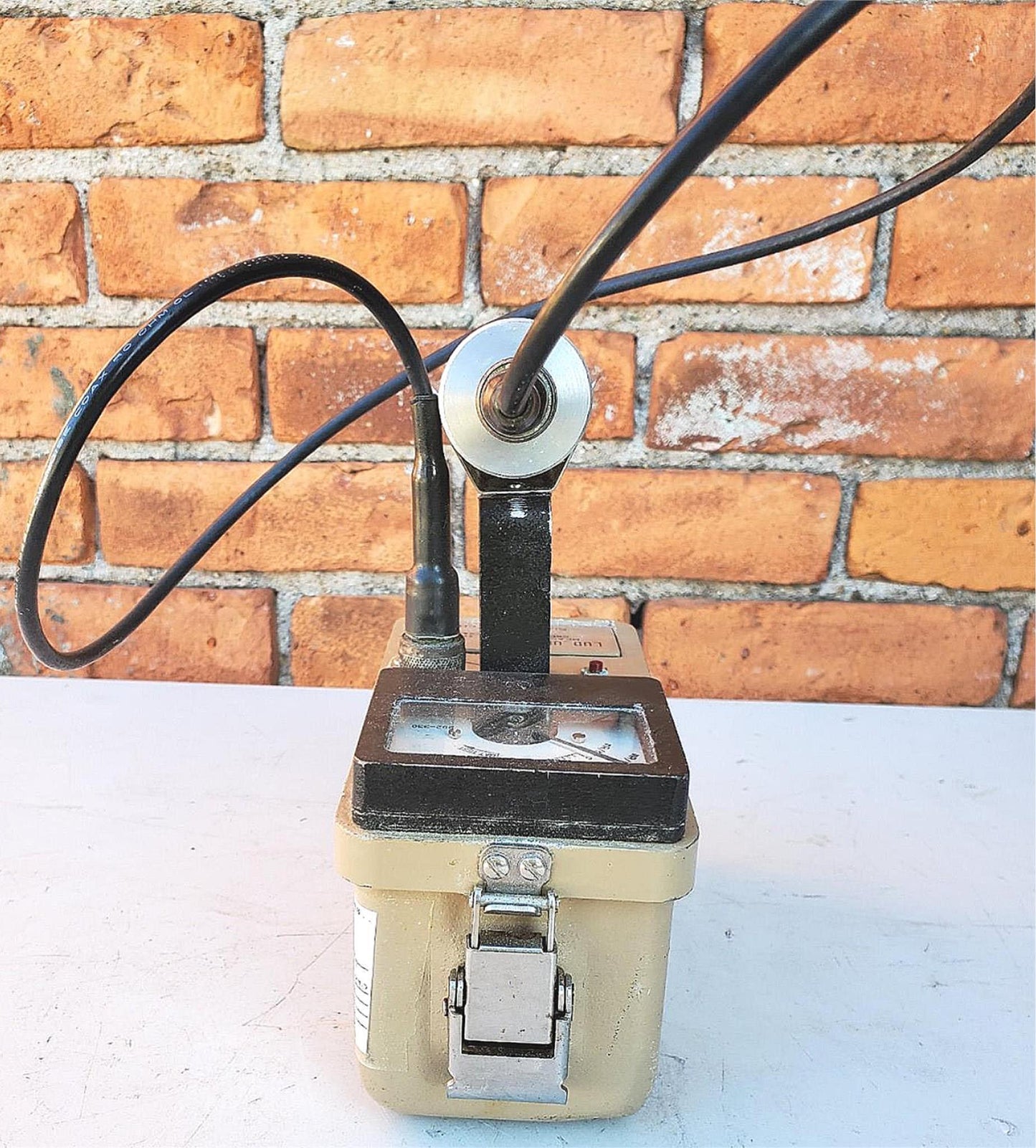 LUDLUM 3 SURVEY METER with 44-9 ALPHA BETA GAMMA RADIATION DETECTOR FREESHIPPING