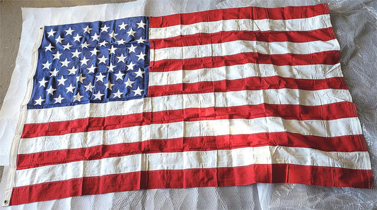 BRAND NEW VINTAGE 82" x 51" US FLAG VALLEY FORGE FLAG Co. BRIGHT COLOR FREE SHIP