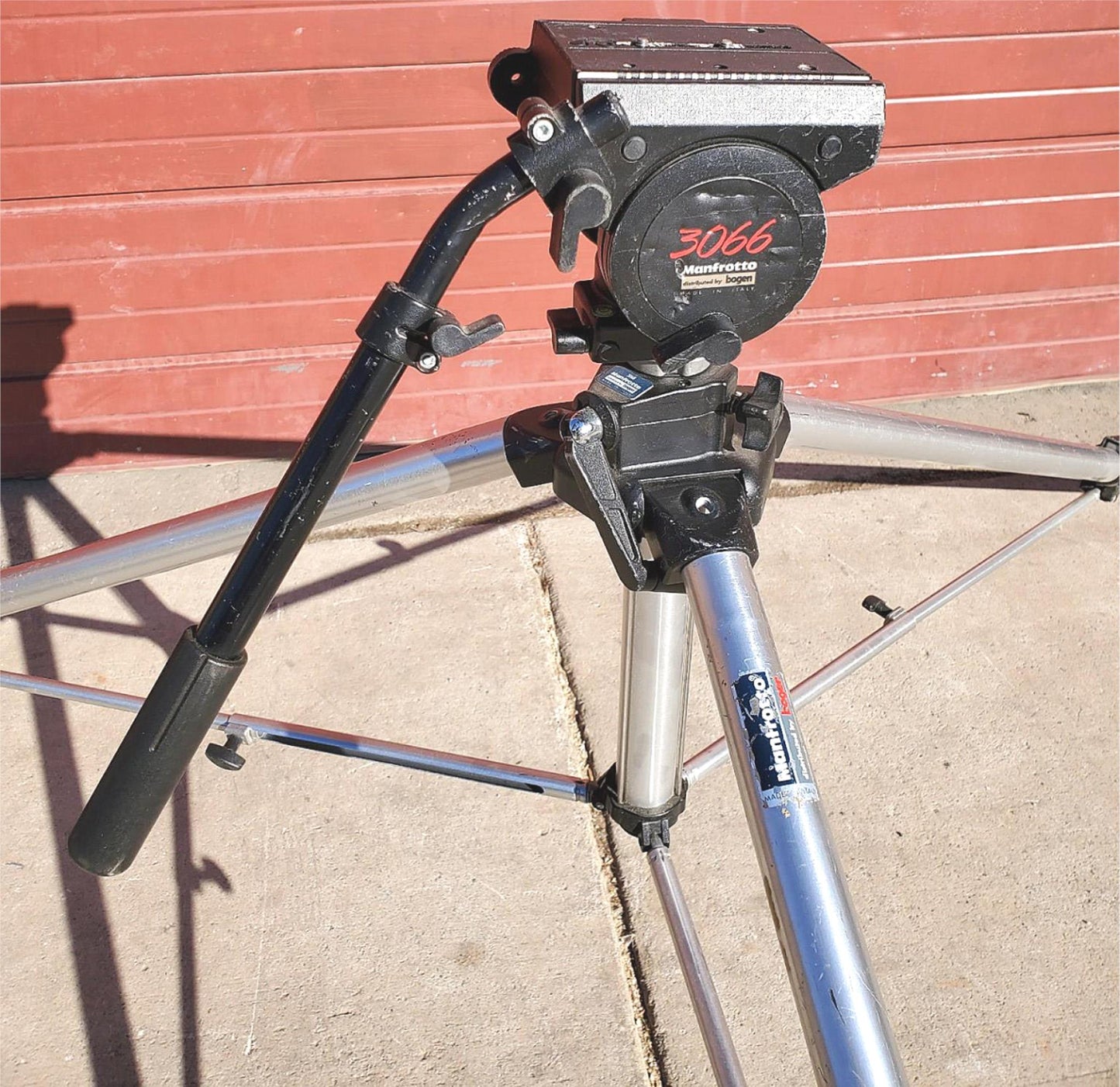 BOGEN MANFROTTO 3066 CINE VIDEO FLUID HEAD QUICK RELEASE & 3068 TRIPOD FREE SHIP