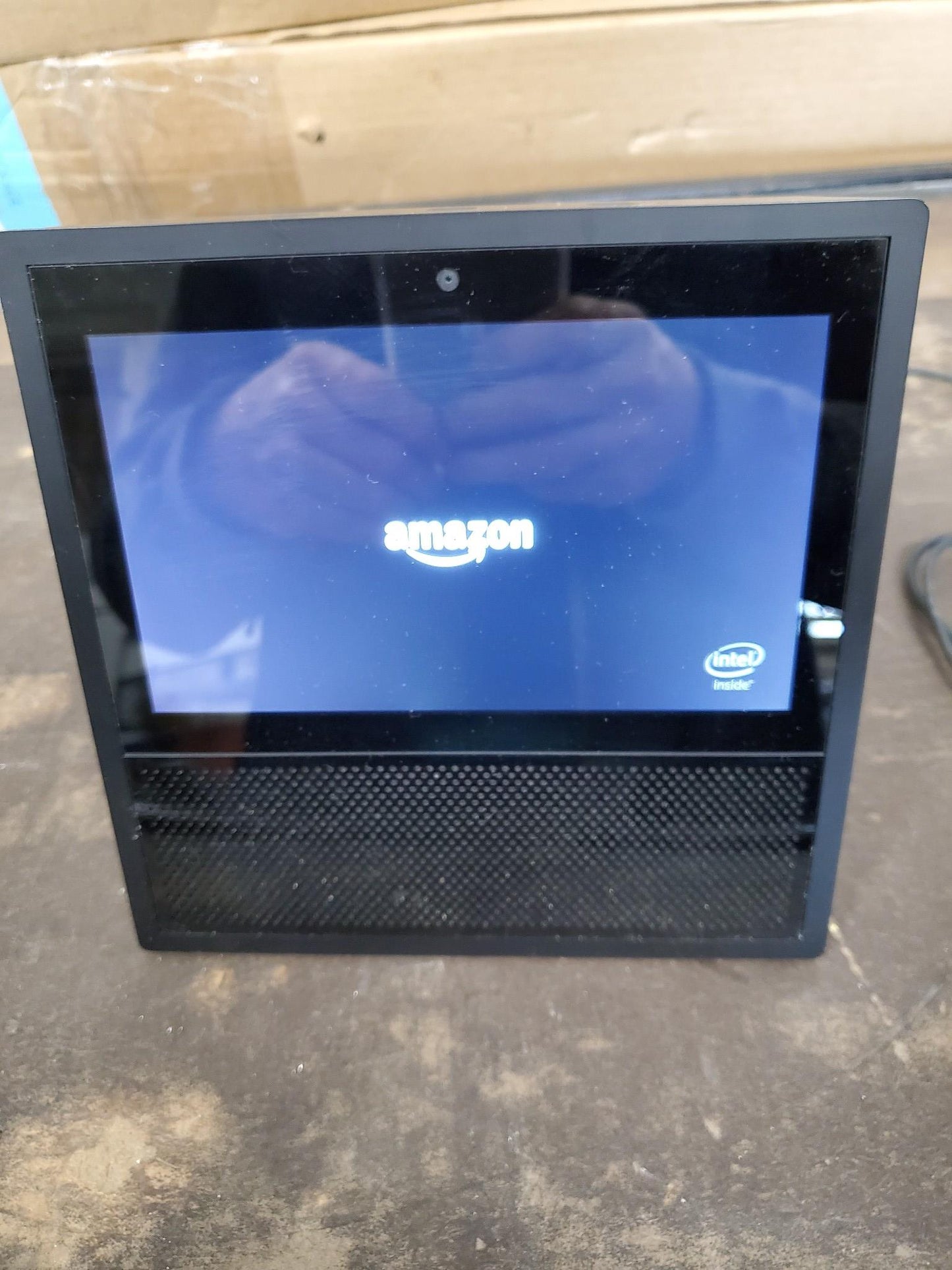 AMAZON ALEXA ECHO SHOW 1stGENERATION MODELMW46W BLUETOOTH SMART DISPLAY FREESHIP