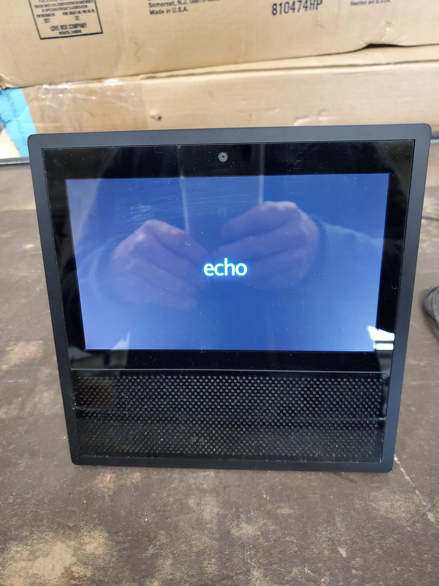 AMAZON ALEXA ECHO SHOW 1stGENERATION MODELMW46W BLUETOOTH SMART DISPLAY FREESHIP