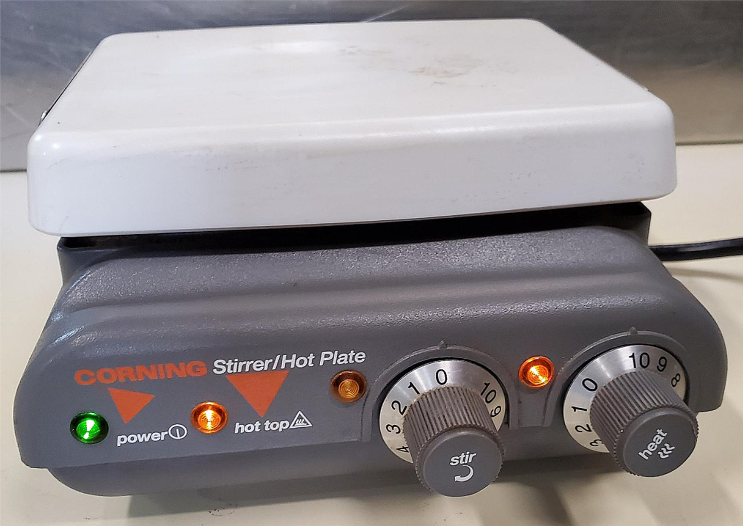 CORNING PC-420 HOTPLATE & MAGNETIC STIRRER 5”x 7” 120 VAC FREE SHIP WATCH VIDEO