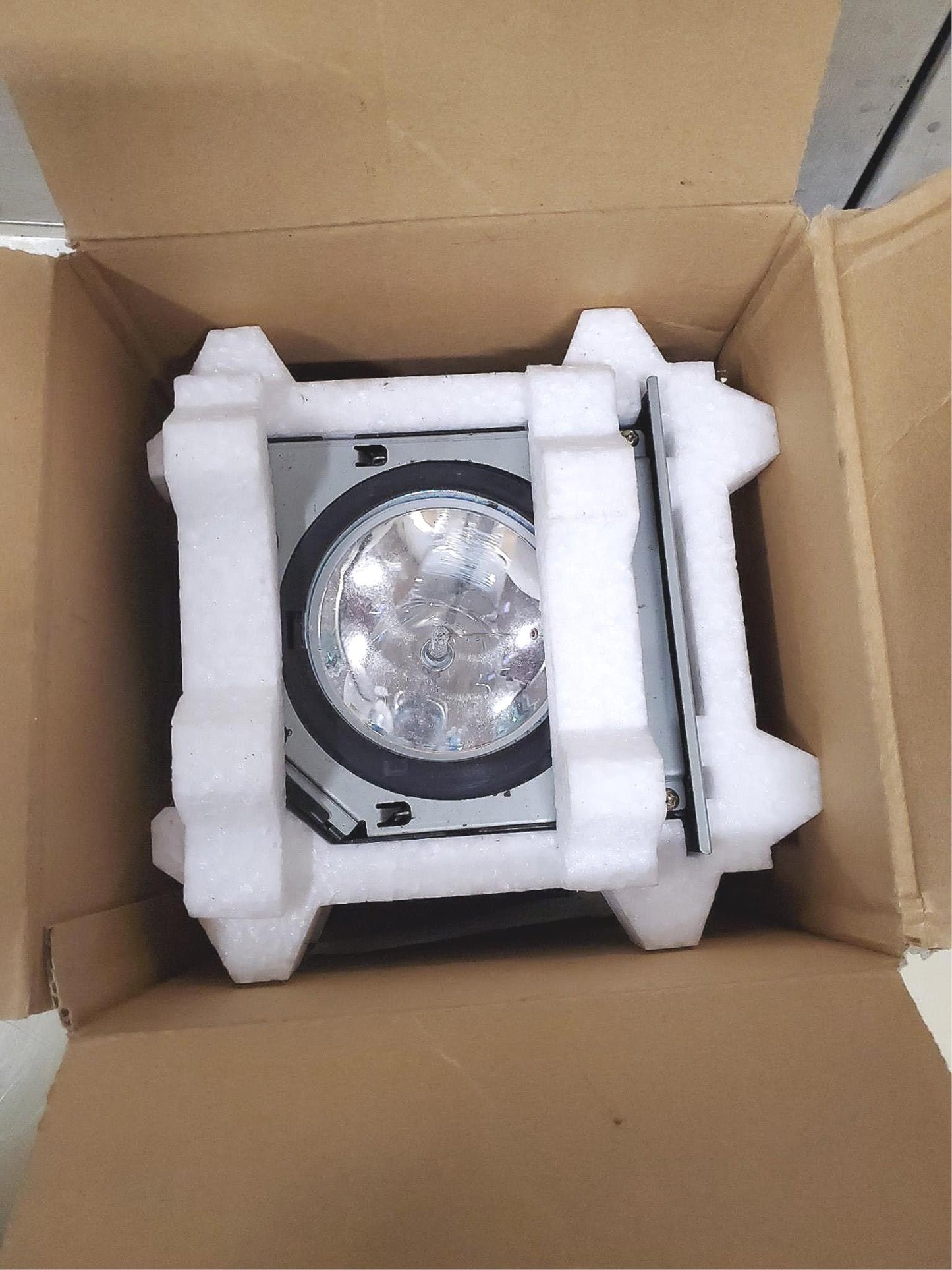 ORIGINAL MITSUBISHI S-FD10LAR OEM PROJECTOR LAMP ELECTRIC High Quality FREE SHIP