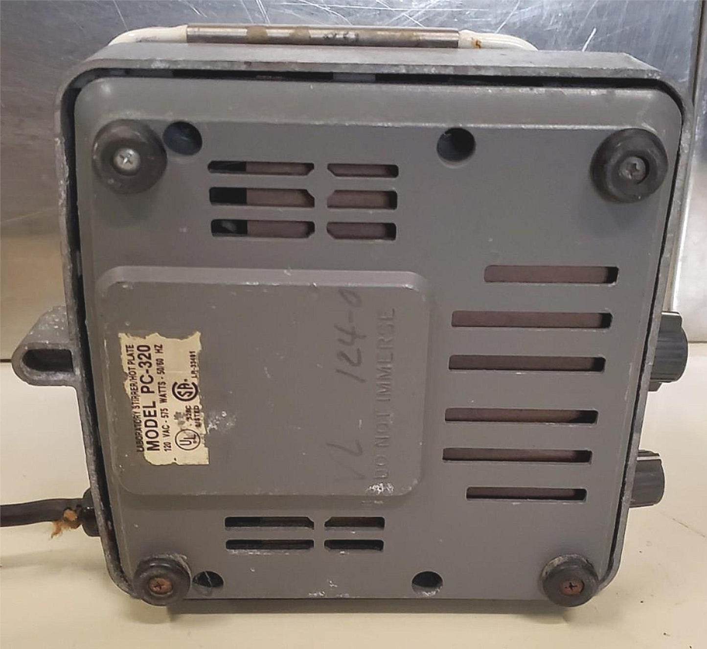 CORNING PC-320 HOTPLATE STIRRER 6" X 7-1/2" TOP 120VAC WATCH VIDEO FREE SHIPPING