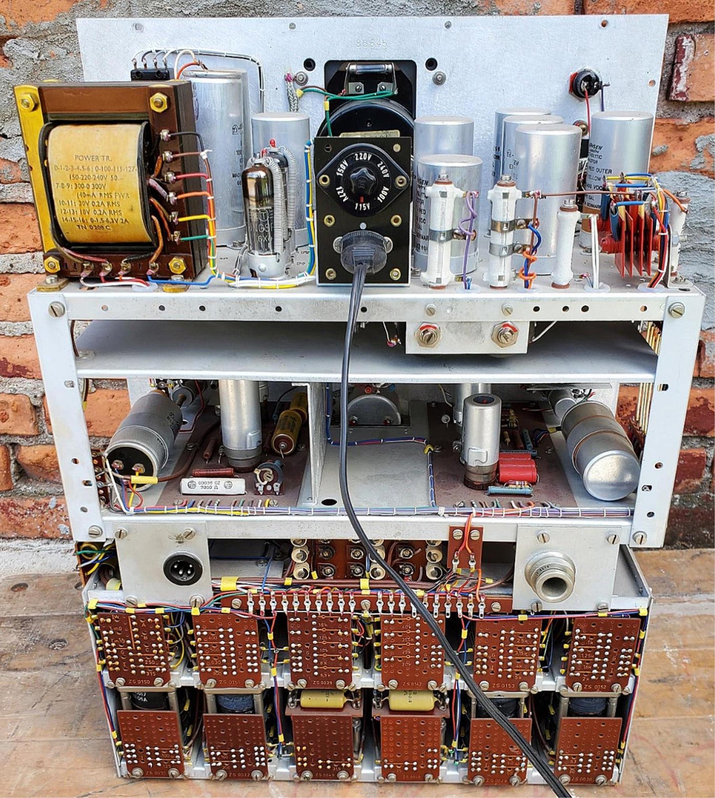 BRUEL & KUJAER 2113 AUDIO FREQUENCY SPECTROMETER FREE SHIPPING