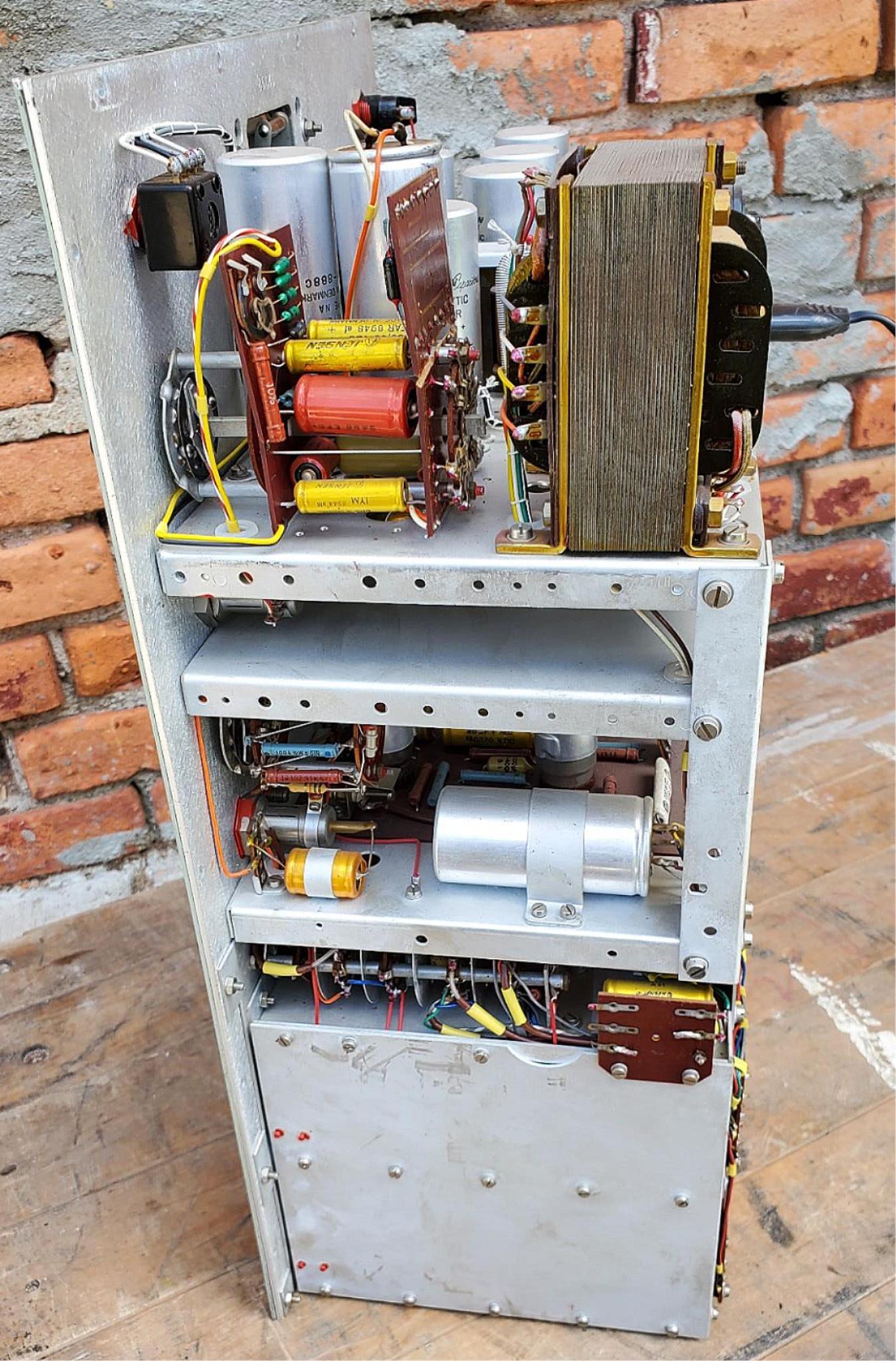 BRUEL & KUJAER 2113 AUDIO FREQUENCY SPECTROMETER FREE SHIPPING