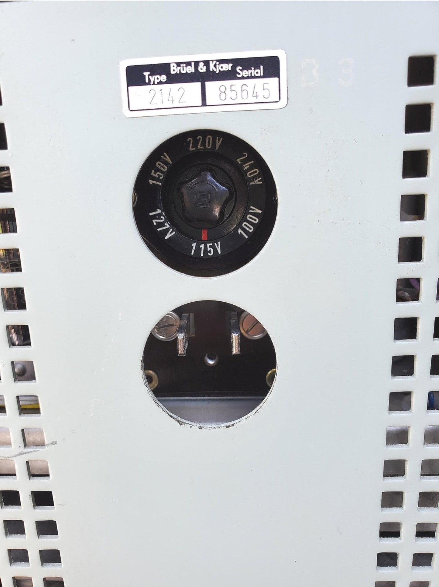 BRUEL & KUJAER 2113 AUDIO FREQUENCY SPECTROMETER FREE SHIPPING