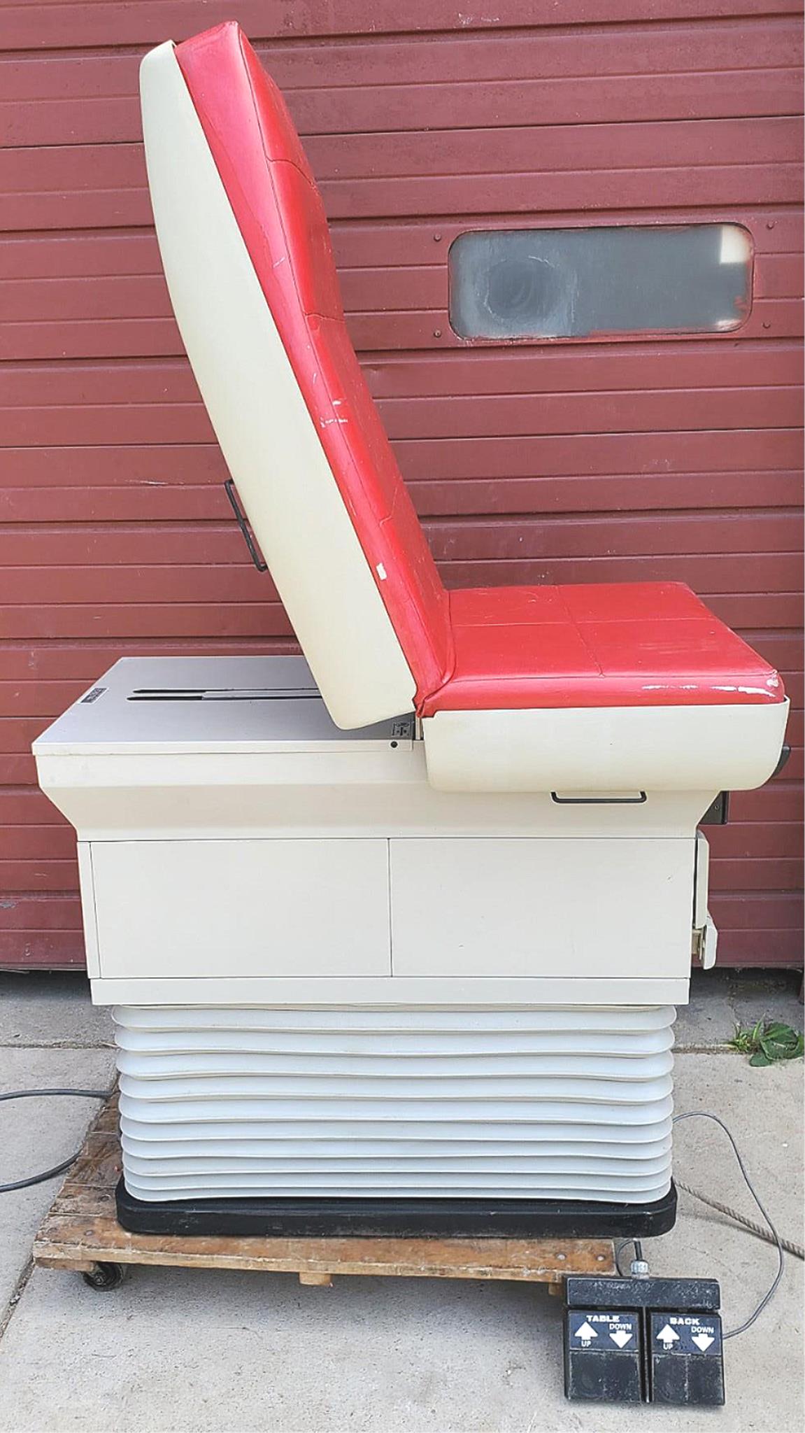 MIDMARK 405 Motorized Patient Exam Table Hi-Lo & FootRemote WATCH VIDEO FREESHIP