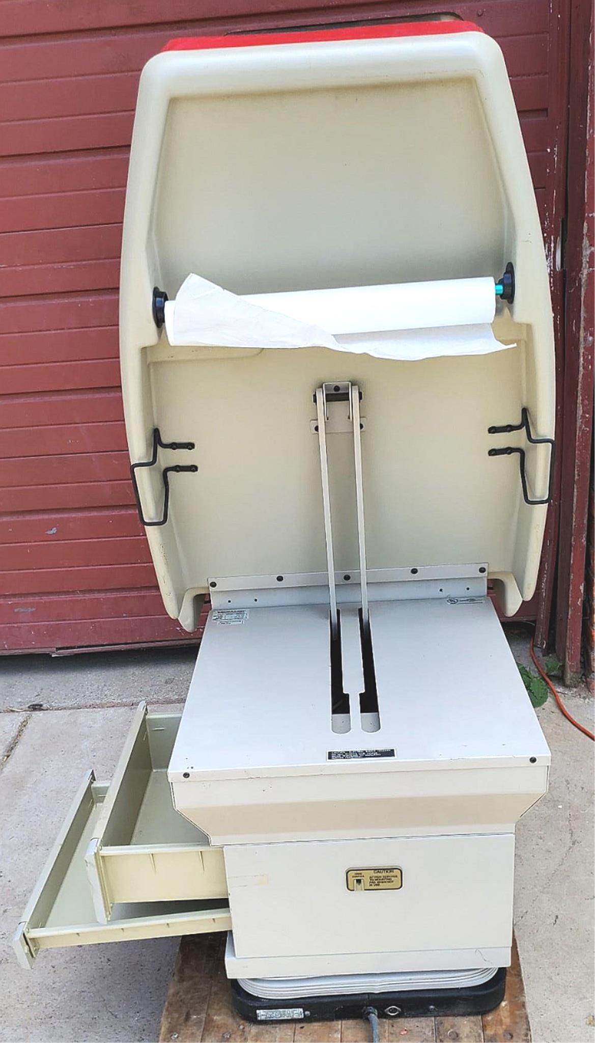 MIDMARK 405 Motorized Patient Exam Table Hi-Lo & FootRemote WATCH VIDEO FREESHIP
