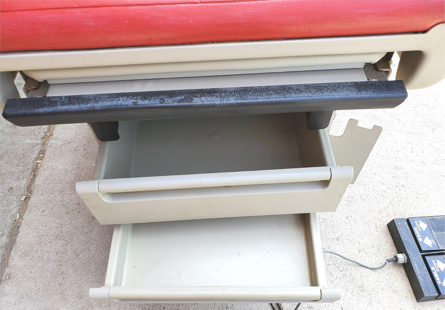 MIDMARK 405 Motorized Patient Exam Table Hi-Lo & FootRemote WATCH VIDEO FREESHIP