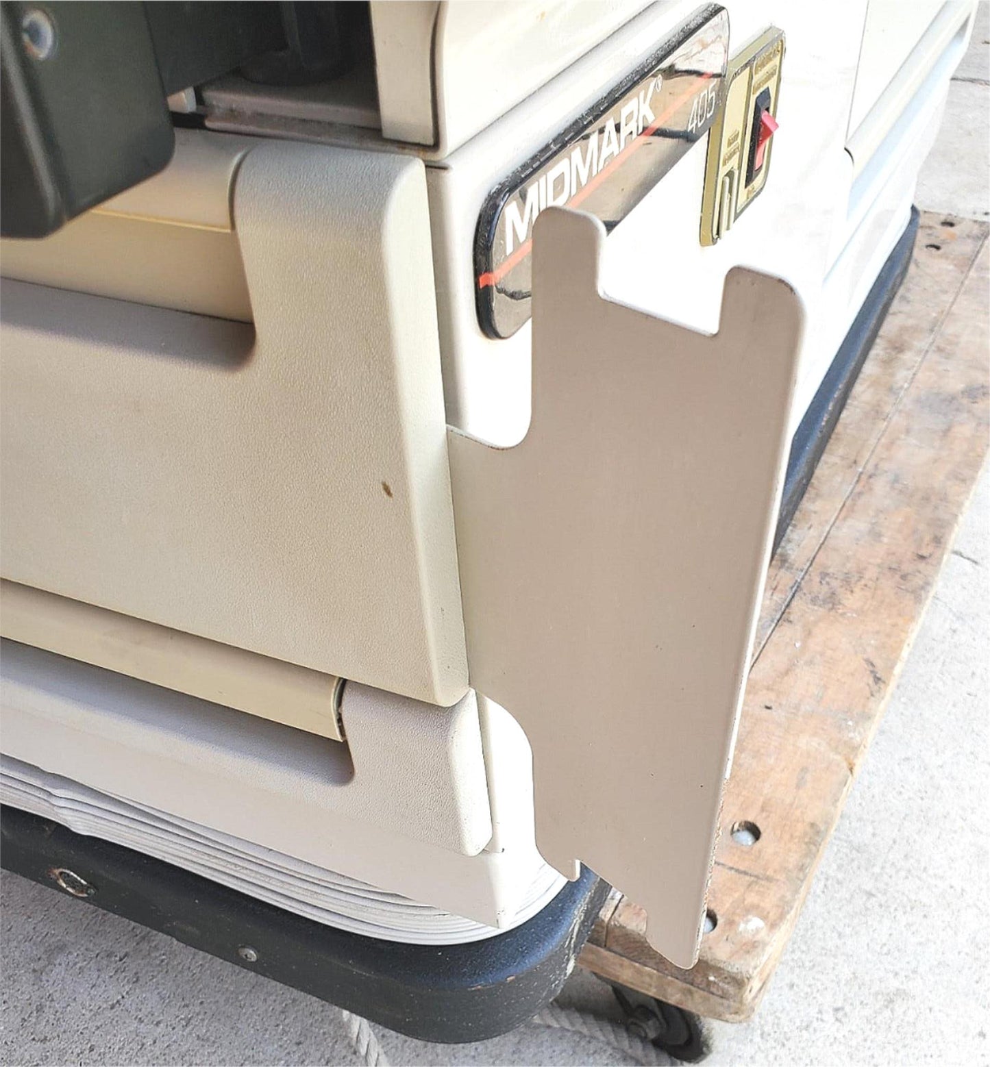 MIDMARK 405 Motorized Patient Exam Table Hi-Lo & FootRemote WATCH VIDEO FREESHIP