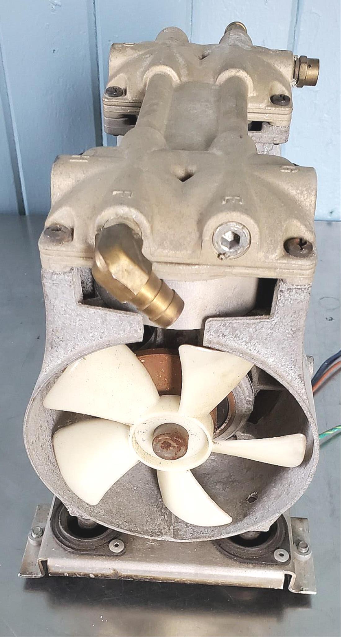 THOMAS 2650CE37-989H PISTON AIR COMPRESSOR VACUUM PUMP WATCH VIDEO FREE SHIP