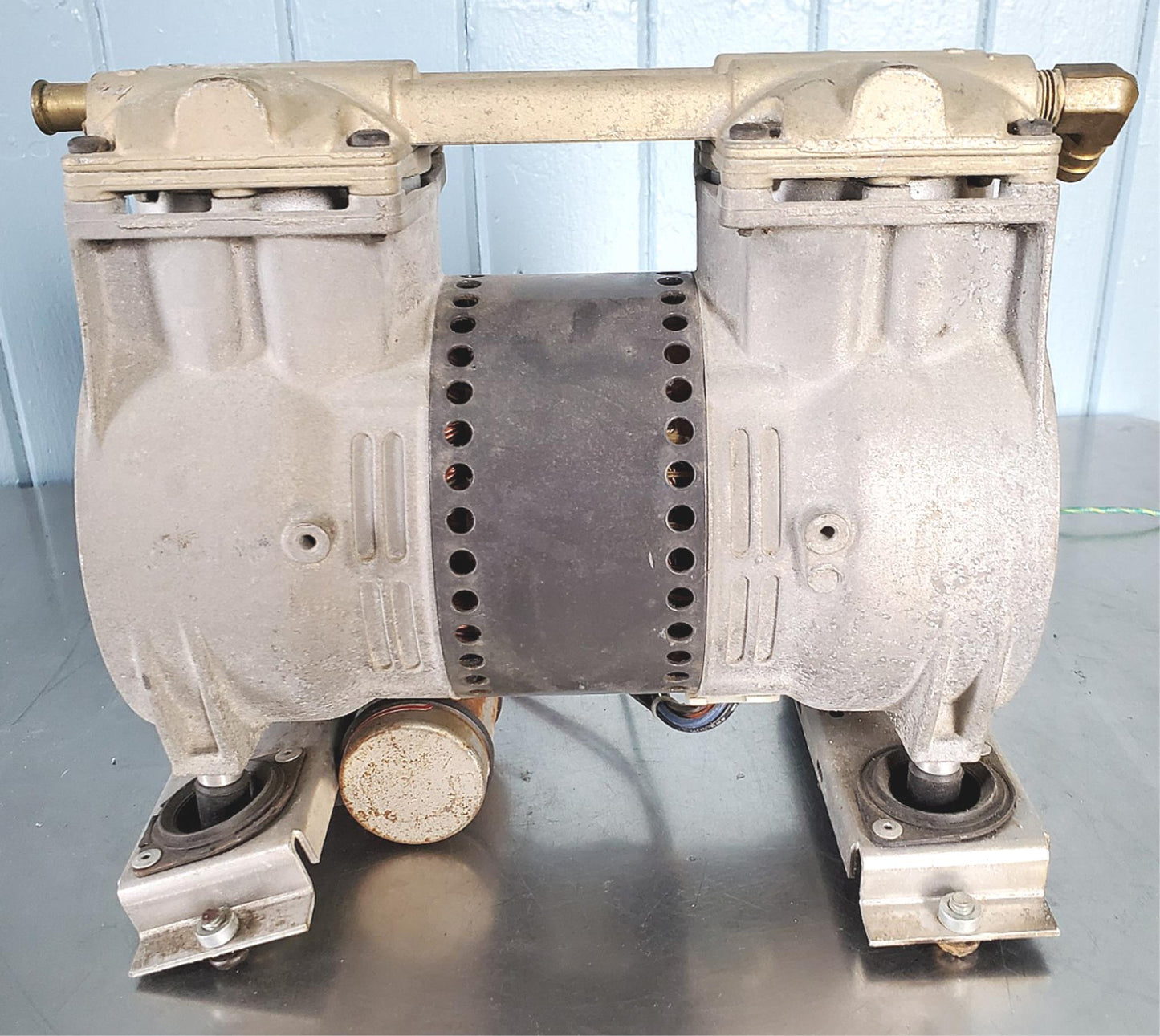 THOMAS 2650CE37-989H PISTON AIR COMPRESSOR VACUUM PUMP WATCH VIDEO FREE SHIP