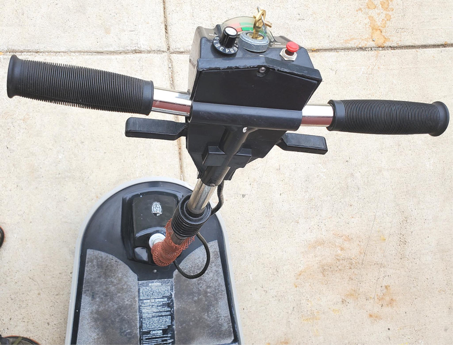 EMC ELECTRIC MOBILITY CHAUFFER RASCAL 200 SCOOTER CHARGER WATCH VIDEO FREE SHIP