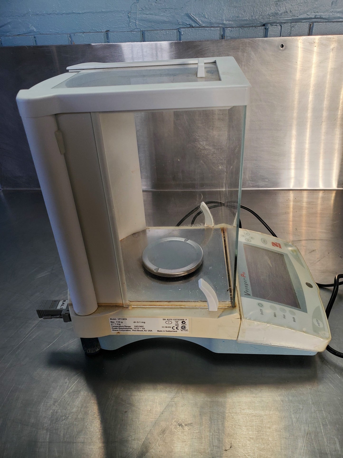OHAUS Model VP114CN VOYAGER PRO BALANCE 410 g x 0.001 g WATCH VIDEO FREE SHIP