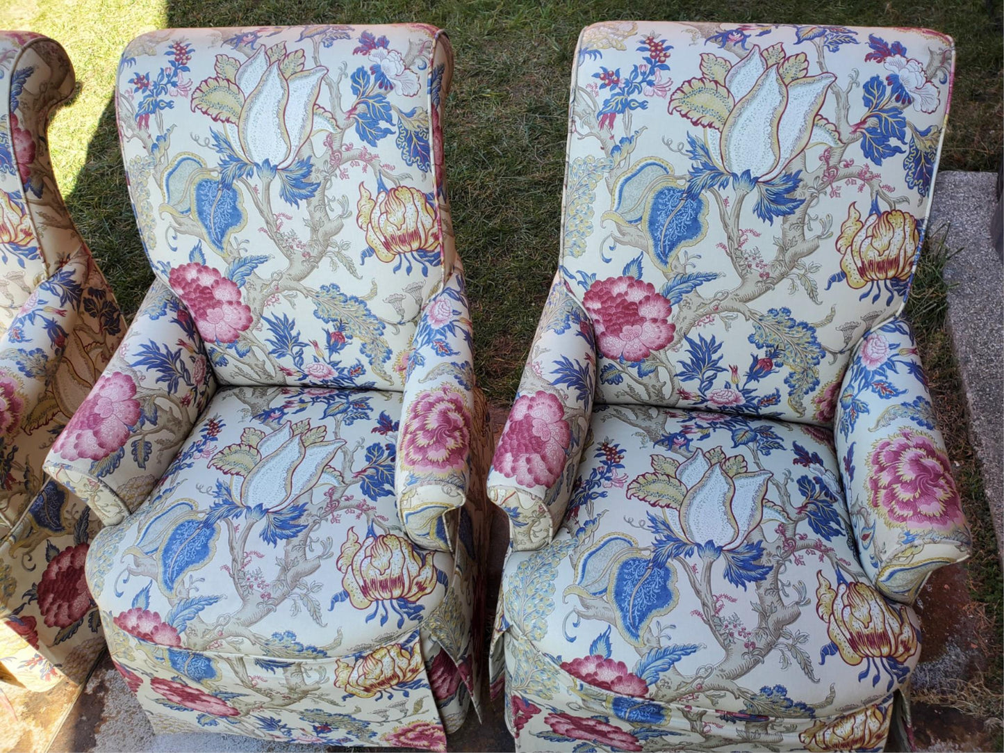 HIGH END SET OF 4 PROFESSIONALLY UPHOLSTERED ARMCHAIRS with CASTERS FREESHIPPING