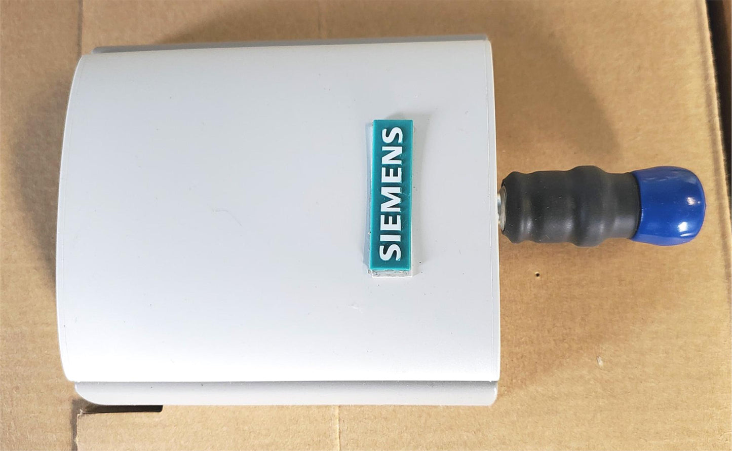 SIEMENS SIMATIC NET INDUSTRIAL IWLAN ANTENNA ANT795-6DN 5.0 / 2.4 GHz FREE SHIP