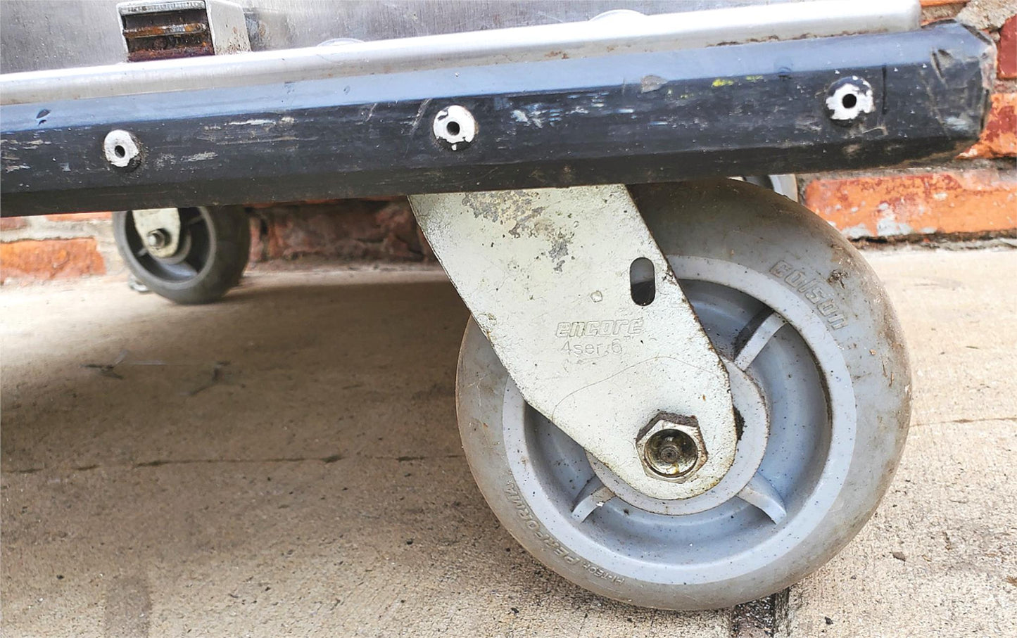 BURLODGE HOSPITAL STAINLESS STEEL 18 TRAY FOOD CART 28"Wx50"Hx30"D FREESHIP