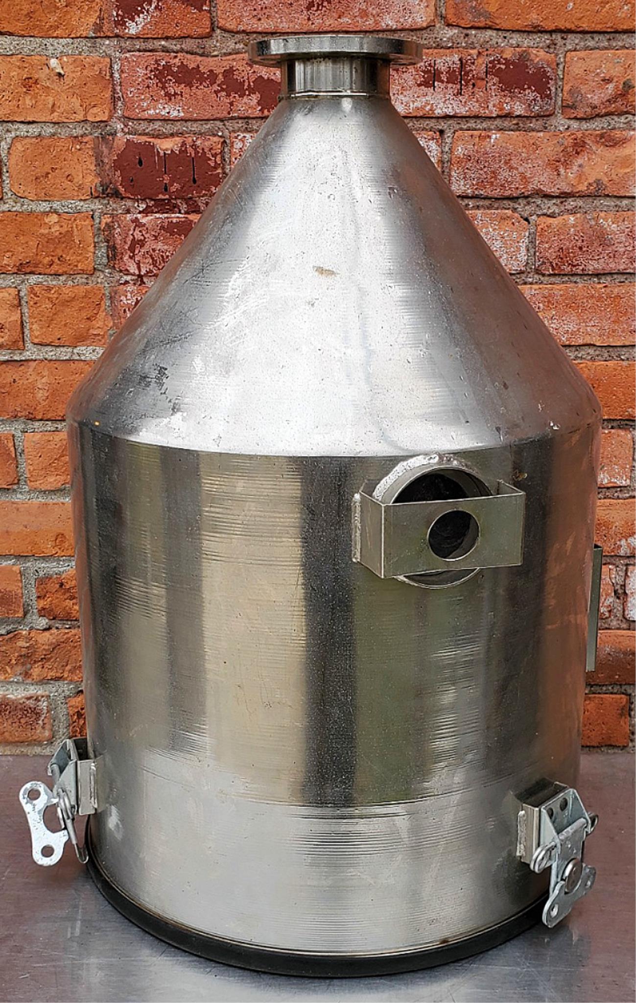 MOTAN VACUUM LOAD PLASTIC MOLDING DRYER PELLET HOPPER D-40536-A-1 5 RH FREE SHIP