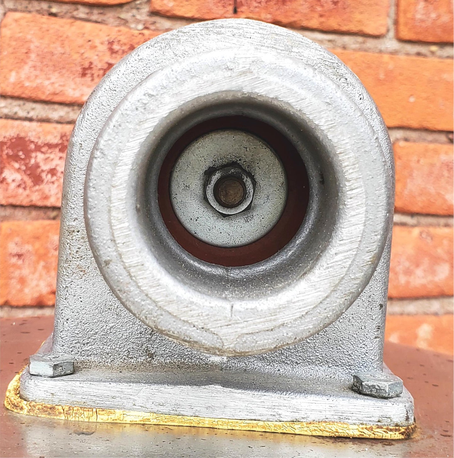 MOTAN VACUUM LOAD PLASTIC MOLDING DRYER PELLET HOPPER D-40536-A-1 5 RH FREE SHIP