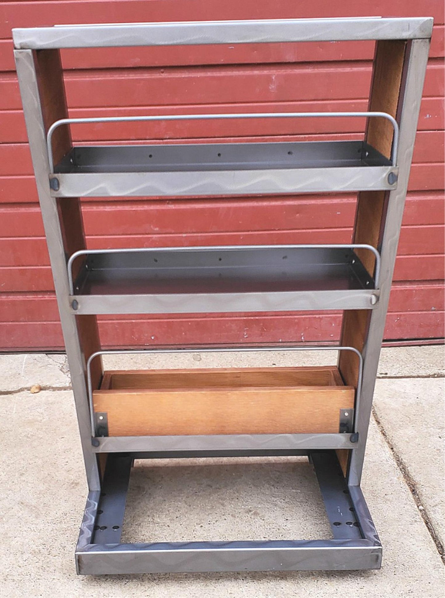 BNEW RARE UNIQUE RED BULL METAL WOOD RACK FLOOR DRINK DISPLAY ON WHEELS FREESHIP