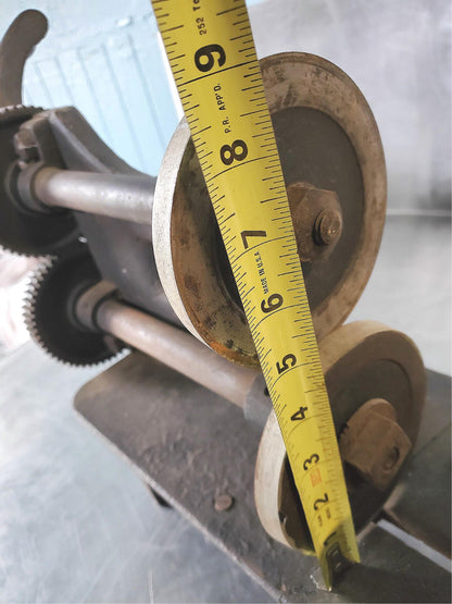 VINTAGE BLACKSMITH HAND CRANK SHEET SHARP METAL CUTTER WATCH VIDEO FREE SHIP