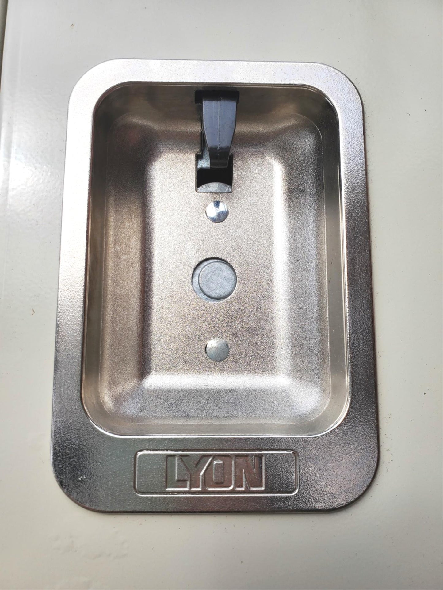 LYON 9 DOOR LOCKER SECURITY SYSTEM 3 Tier Box 36 W x 15" D x 83" H FREE SHIPPING