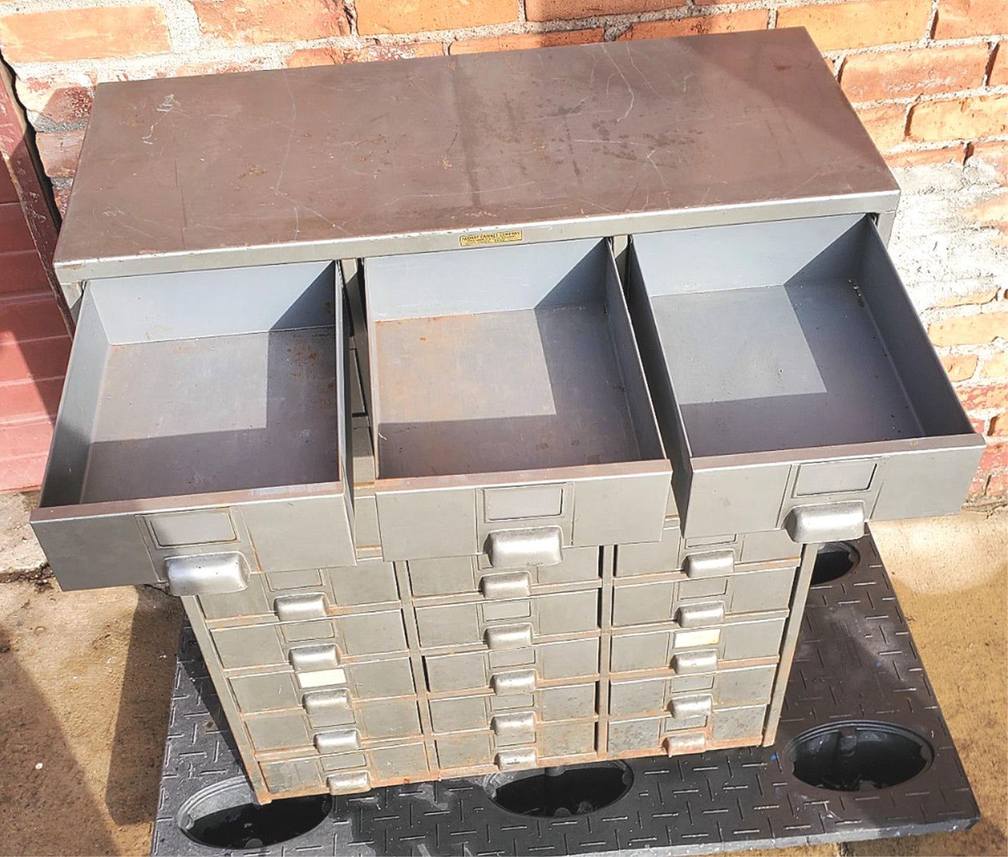 HOBART 1950's COLLECTIBLE 27 DRAWER BIN CABINET TOOL WINE STORAGE FREE SHIPPING