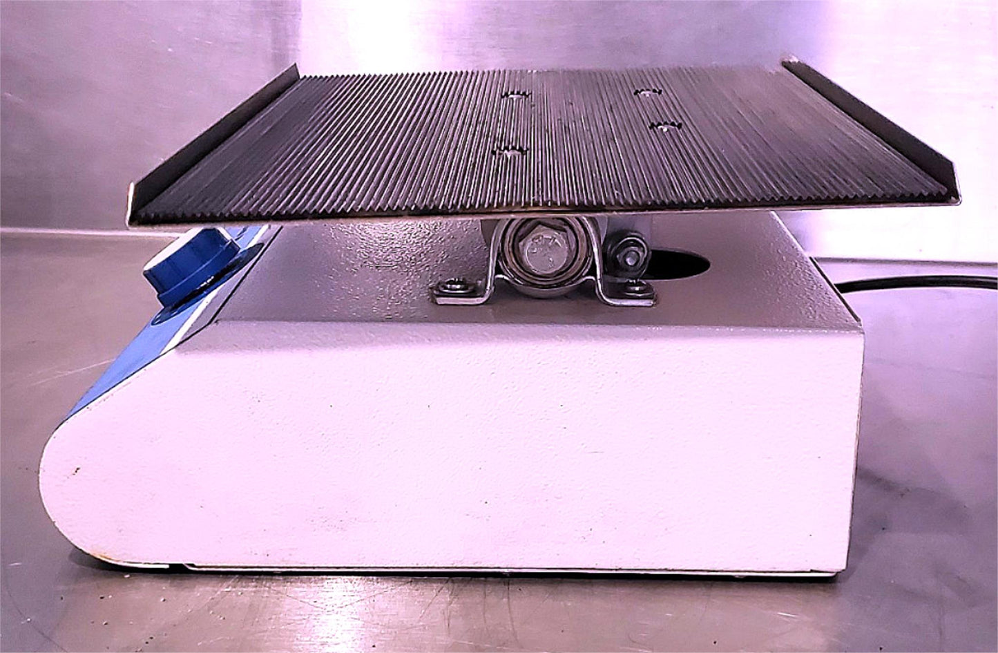 VWR 100 ROCKING 14" x 11" PLATFORM SHAKER 90 DAY WARRANTY WATCH VIDEO FREE SHIP