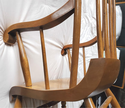 RARE VINTAGE NICHOLS & STONE WINDSOR ROCKING CHAIR PRISTINE CONDITION FREE SHIP