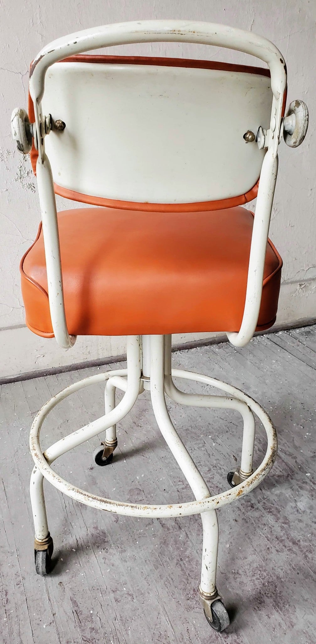 VINTAGE STEELCASE ORANGE INDUSTRIAL DRAFTING MACHINIST STEAMPUNK STOOL FREE SHIP