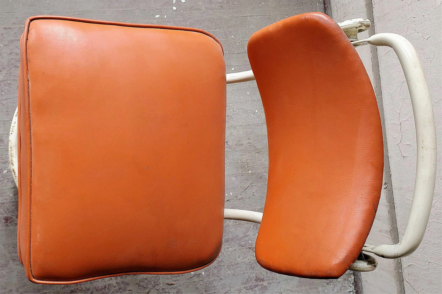 VINTAGE STEELCASE ORANGE INDUSTRIAL DRAFTING MACHINIST STEAMPUNK STOOL FREE SHIP