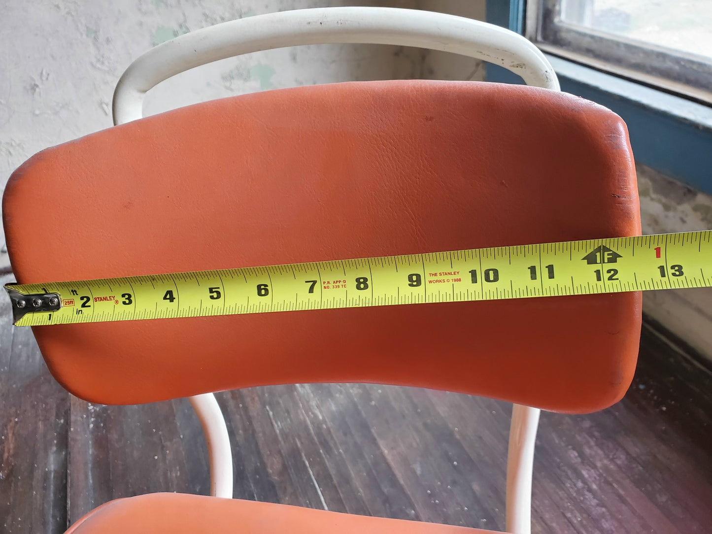 VINTAGE STEELCASE ORANGE INDUSTRIAL DRAFTING MACHINIST STEAMPUNK STOOL FREE SHIP