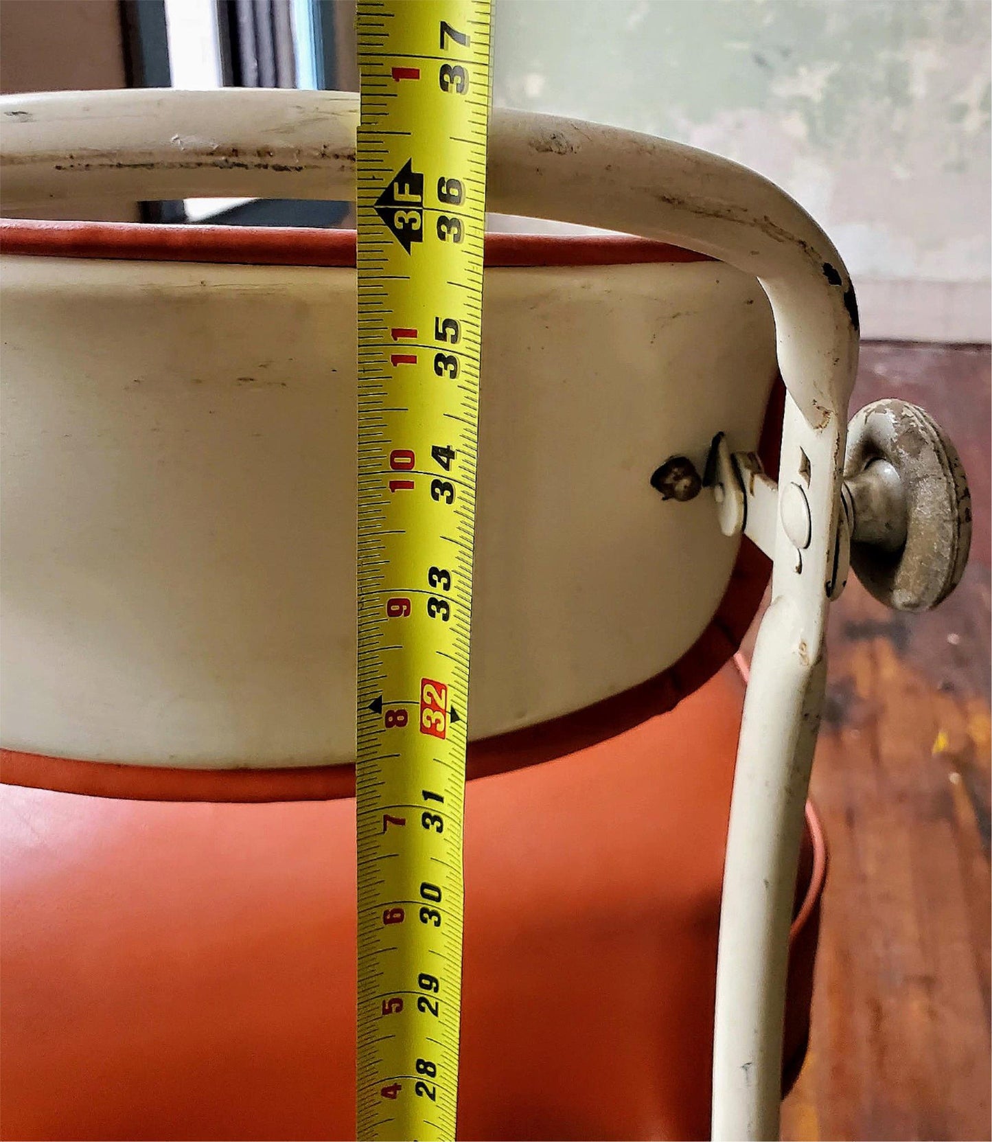 VINTAGE STEELCASE ORANGE INDUSTRIAL DRAFTING MACHINIST STEAMPUNK STOOL FREE SHIP