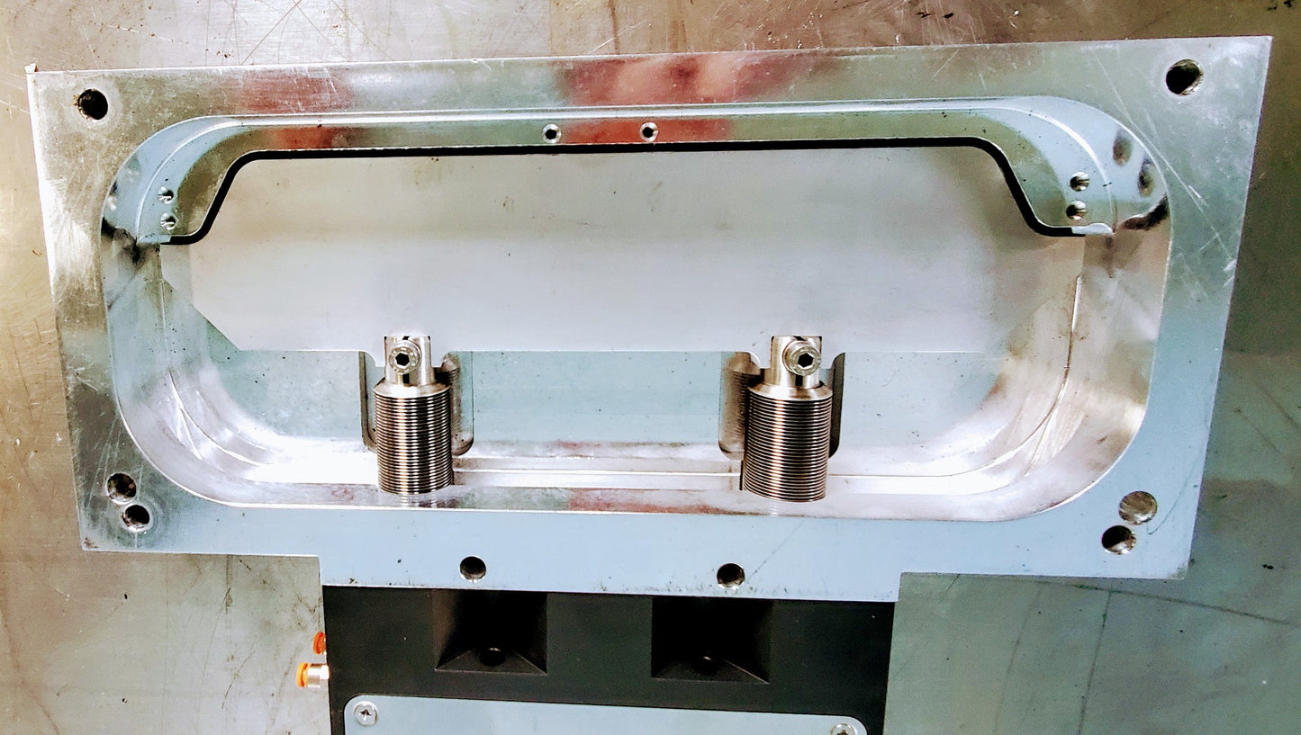 VAT 02110-CA24 RECTANGULAR WAFER GATE SLIT TRANSFER VALVE VACUUM SLOT FREE SHIP