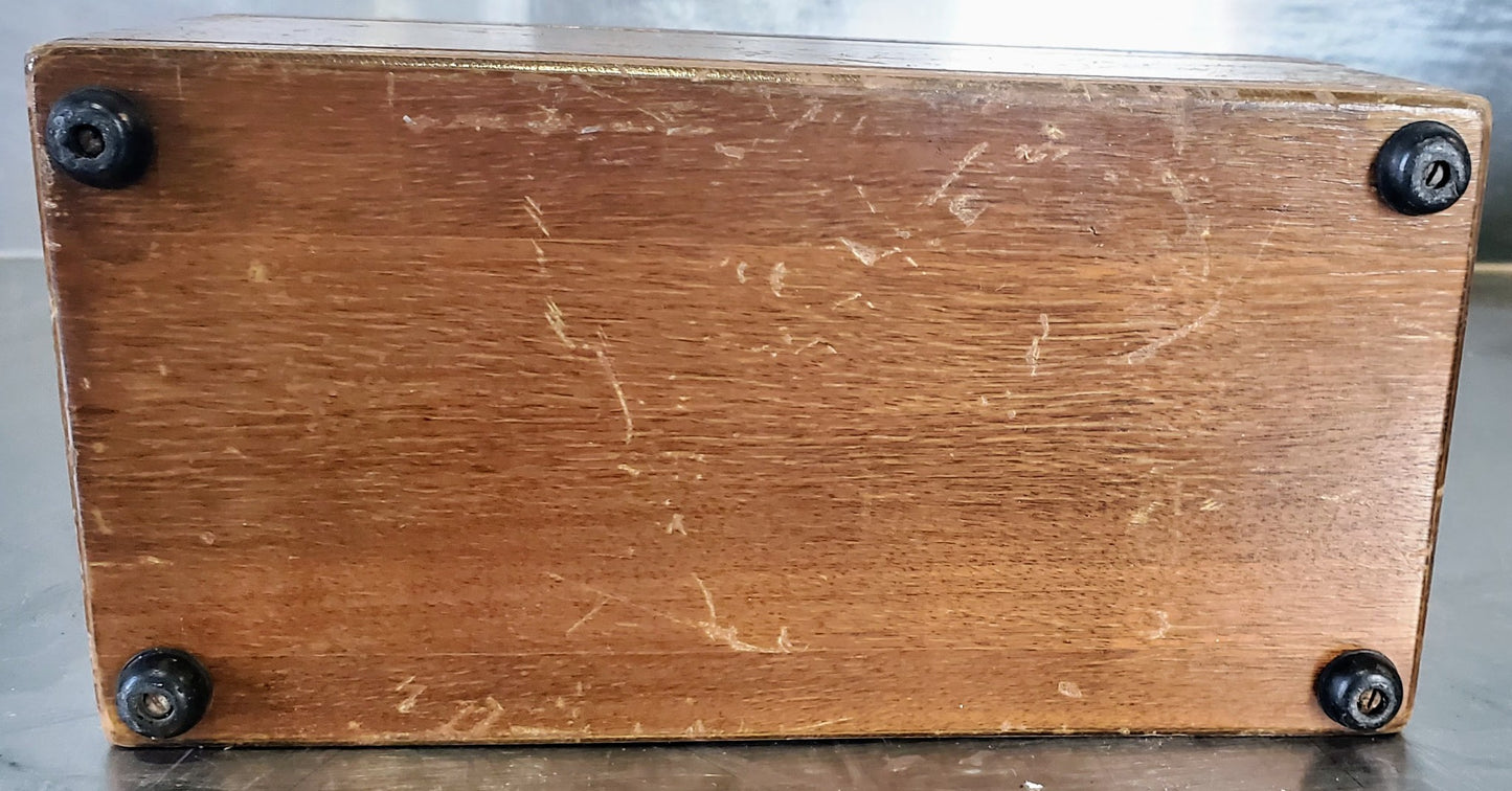 THE DAVEN COMPANY ADJUSTABLE ATTENUATOR POTENTIOMETERMODEL T-690-C WOODEN CASE