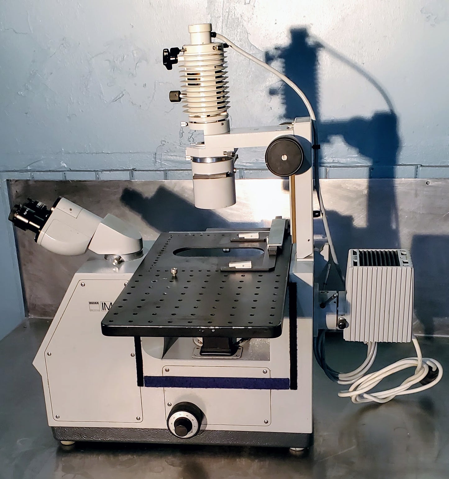 ZEISS IM INVERTED MICROSCOPE 3 OBJECTIVES 100% WORKING FREE SHIP WATCH VIDEO