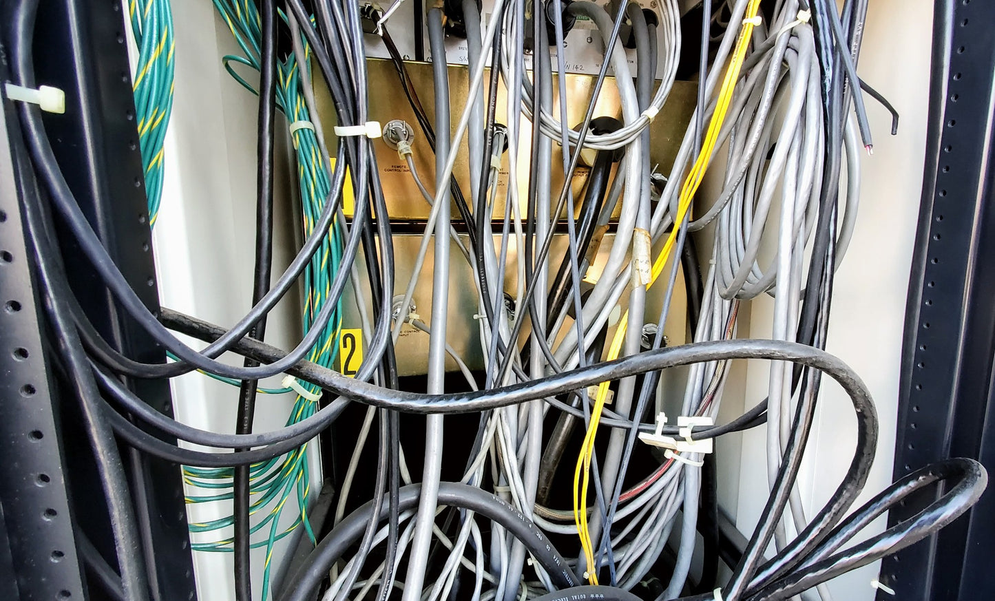 AIRCO EDWARDS TEMESCAL ELECTRON BEAM DEPOSITION COLUMN SYSTEM SWEEP VERSAVAC 5