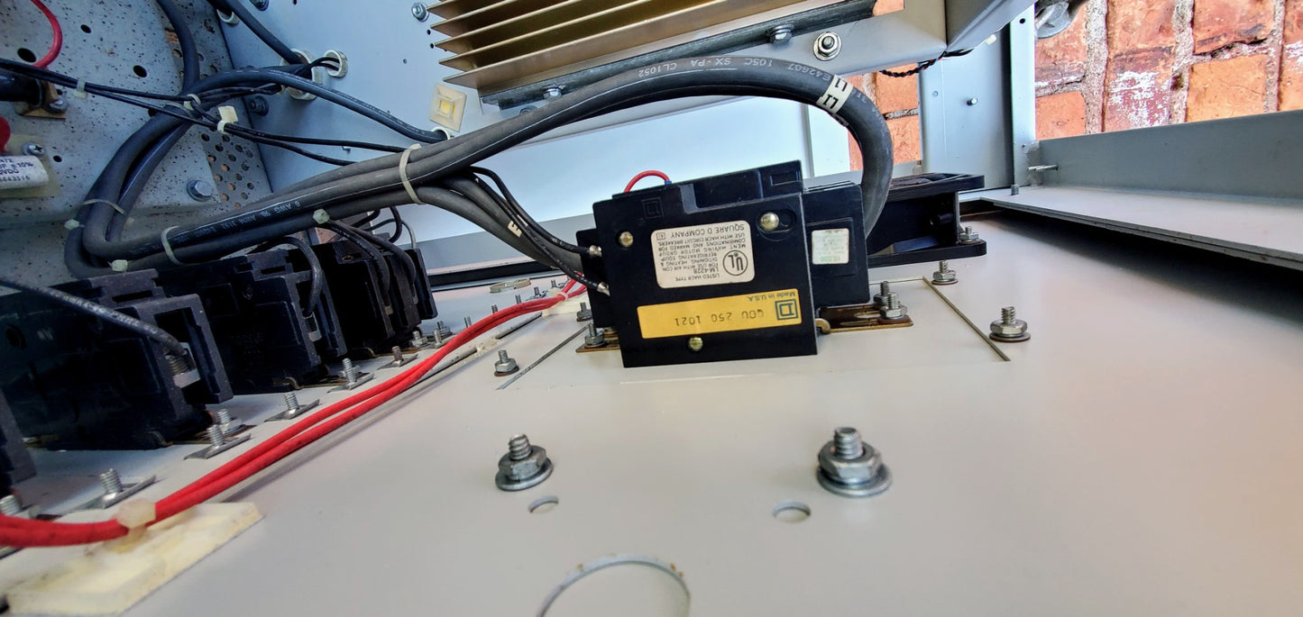 TRYSTAR Series 700 8KVA POWER CONDITIONER 1PHASE VOLTAGE REGULATOR TRANSFORMER