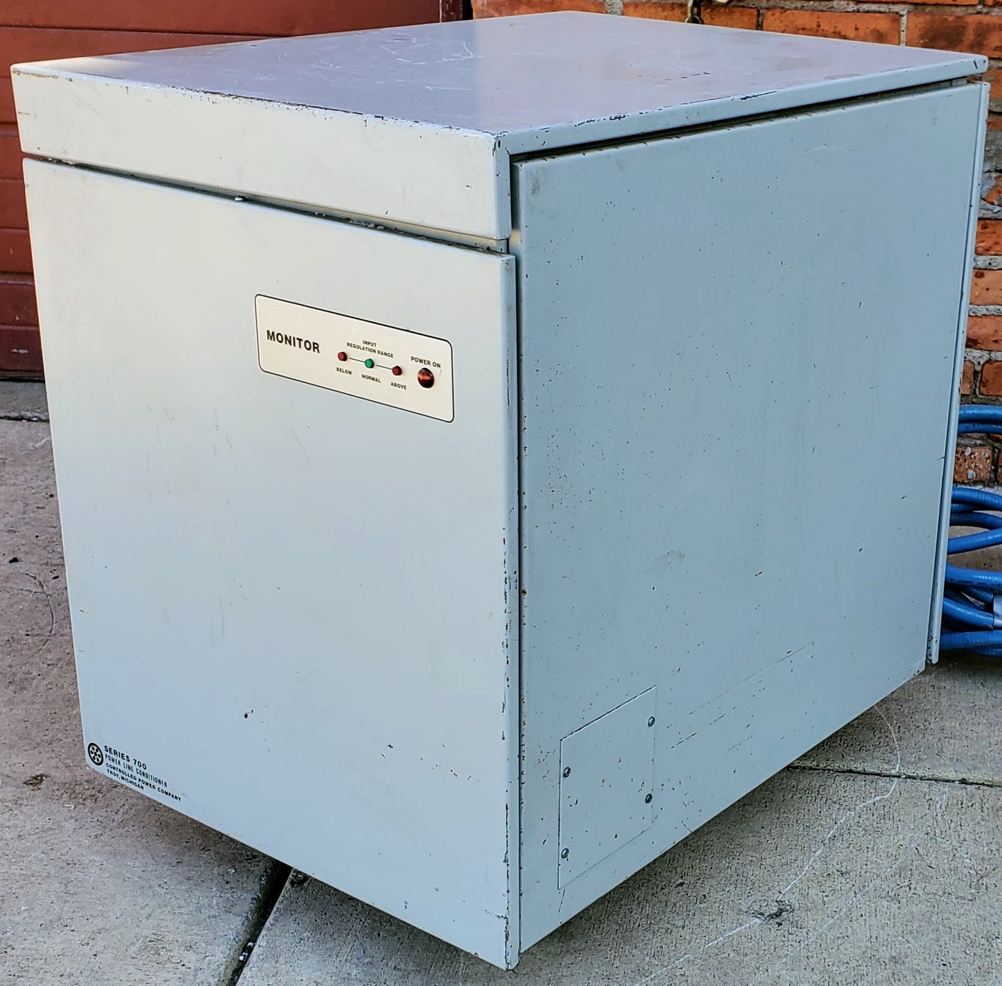 TRYSTAR Series 700 8KVA POWER CONDITIONER 1PHASE VOLTAGE REGULATOR TRANSFORMER