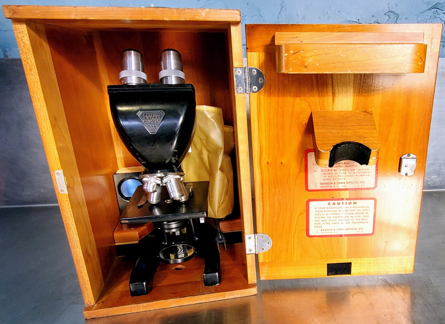 RARE BAUSCH LOMB MONOLUX OBJECTIVE MICROSCOPE BAKELITE VIEWER WOOD CASE FREESHIP