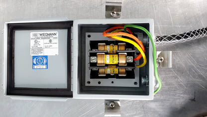 HUBBELL WIEGMANN BN4060604CHWW ELECTRICAL ENCLOSURE & L16‑20 LOCK PLUG FREESHIP