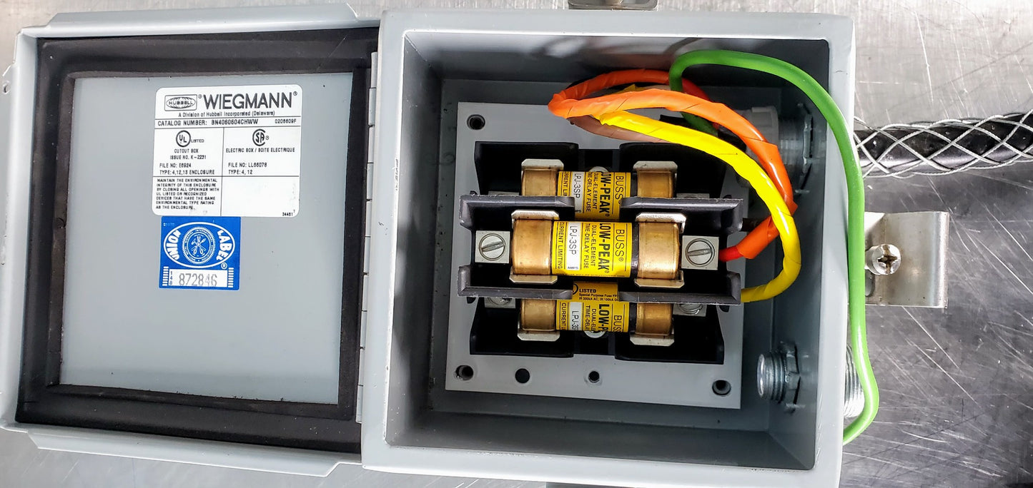 HUBBELL WIEGMANN BN4060604CHWW ELECTRICAL ENCLOSURE & L16‑20 LOCK PLUG FREESHIP