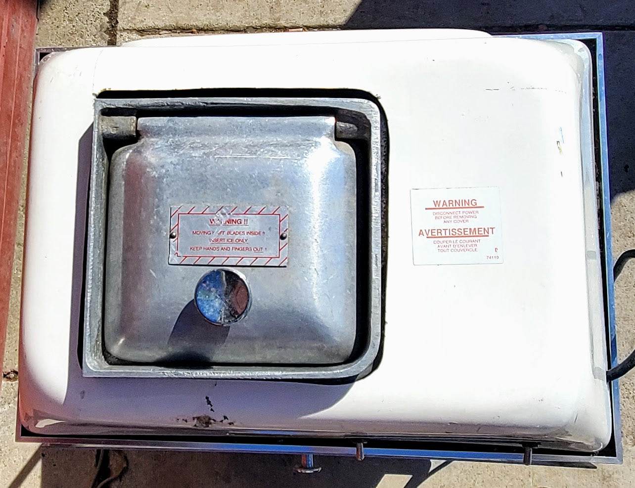 SNO-KONES BLIZ-WHIZ 1001 ICE SHAVER 120VELETRIC COUNTERTOP WATCH VIDEO FREE SHIP