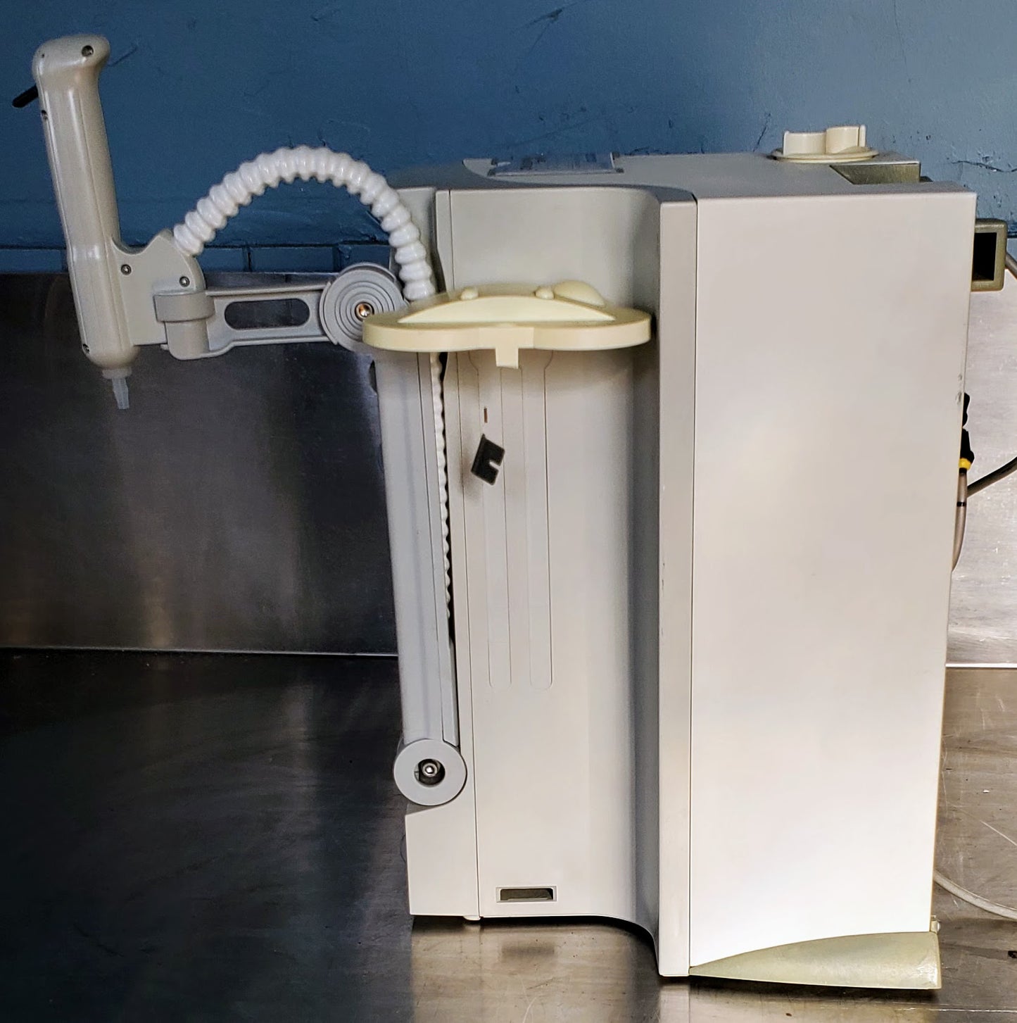 MILLI-Q BIOCEL ZMQS60F0Y WATER PURIFICATION SYSTEM FREE SHIPPING