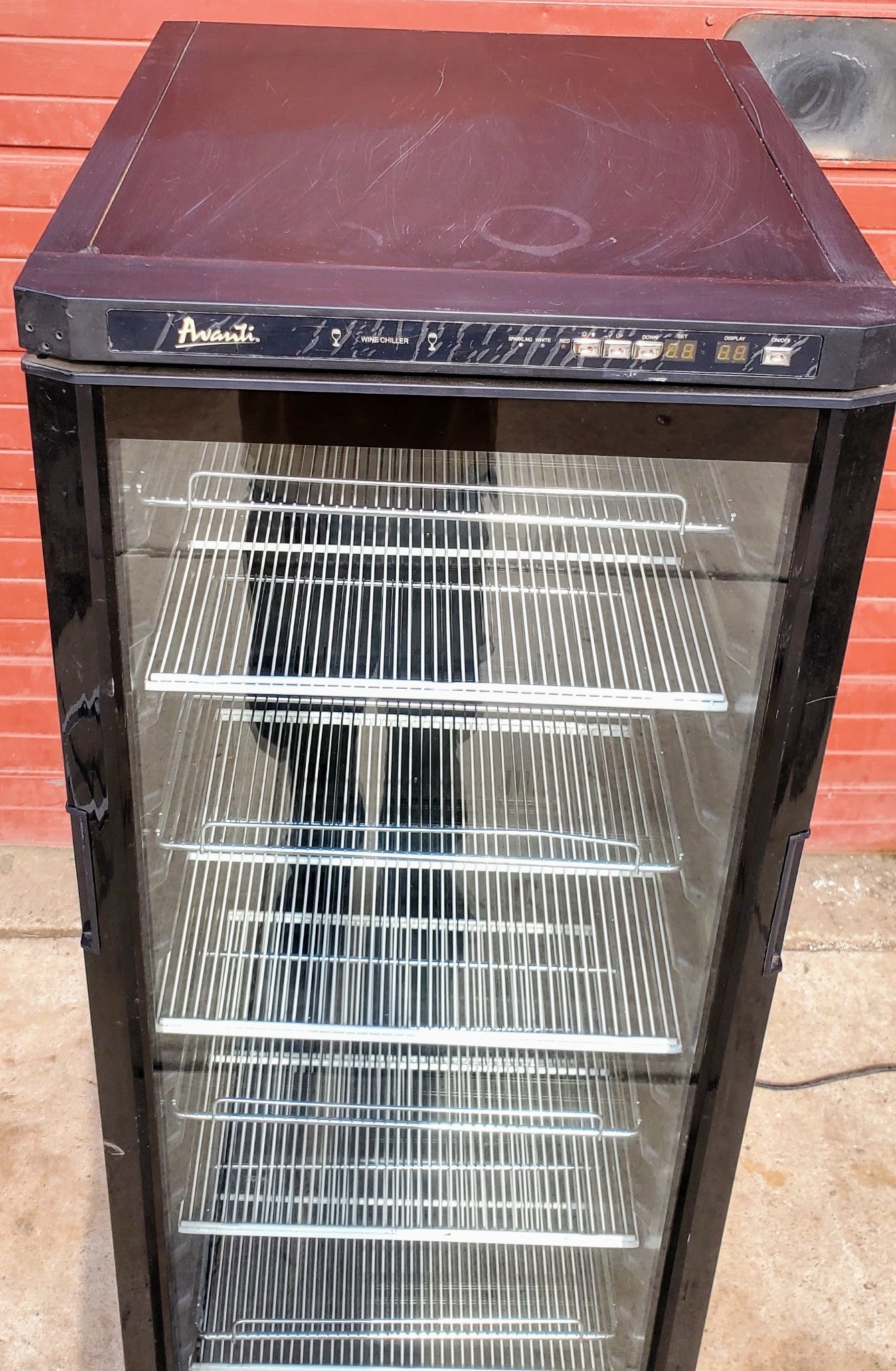 AVANTI WC681BG WINE COOLER 166 Bottles Capacity 100% WORKING GUARANTEE FREE SHIP