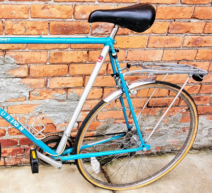 VINTAGE 1980's SIGNET CENTURION BICYCLE - Tires are Flat - FREE SHIPPING