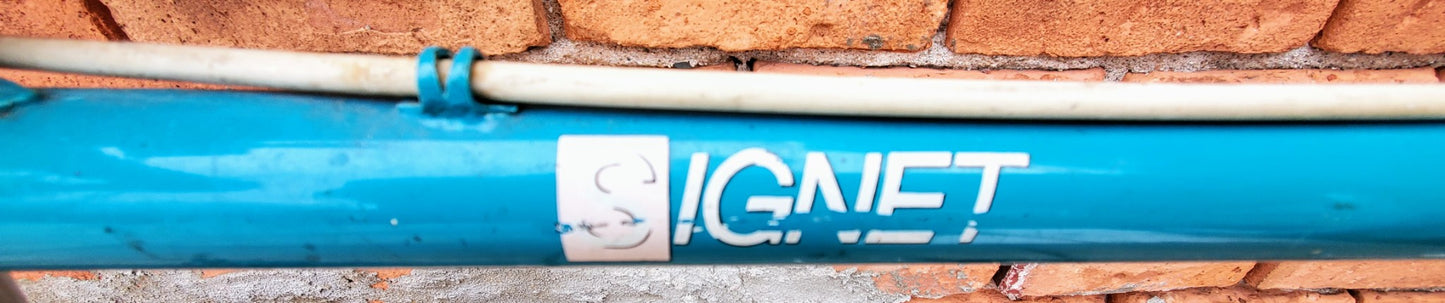 VINTAGE 1980's SIGNET CENTURION BICYCLE - Tires are Flat - FREE SHIPPING