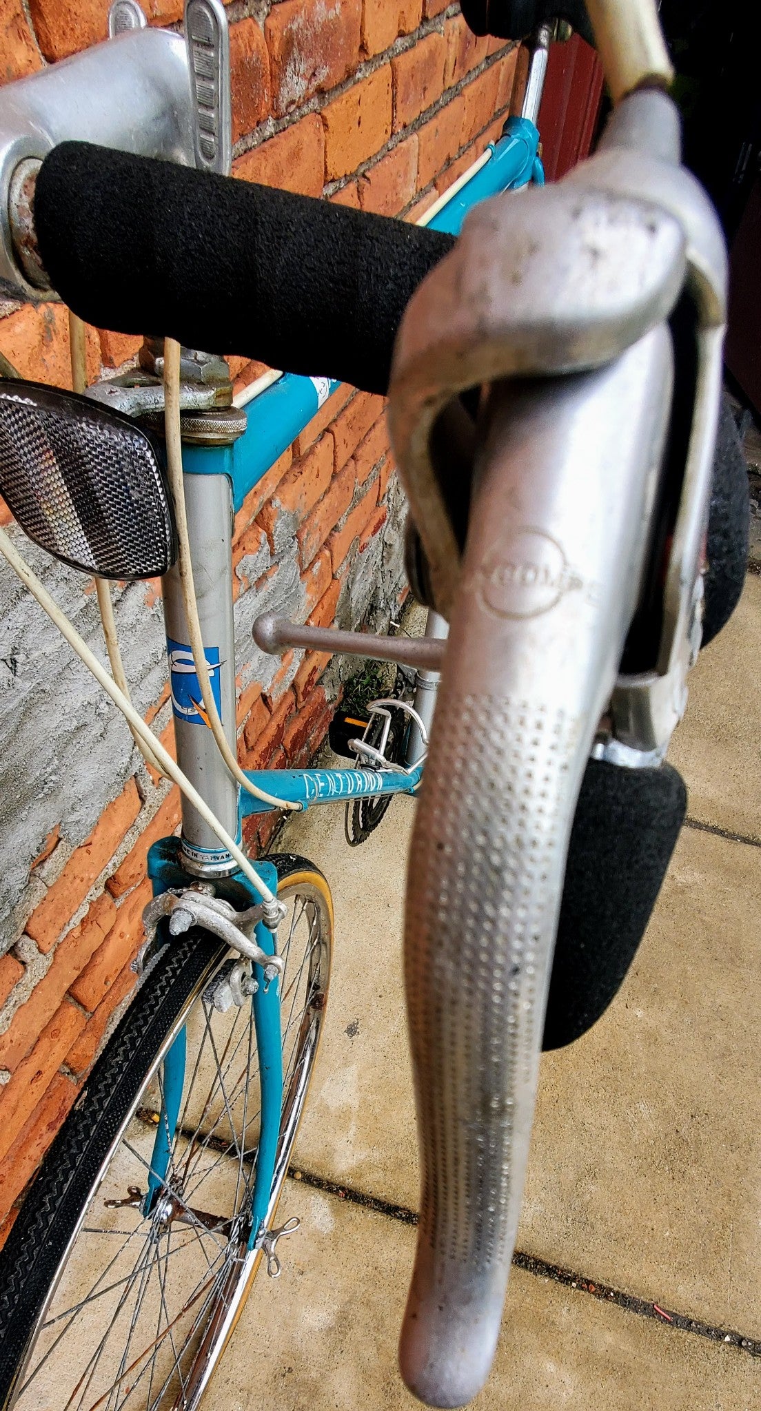 VINTAGE 1980's SIGNET CENTURION BICYCLE - Tires are Flat - FREE SHIPPING